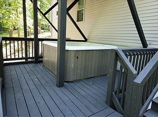 106 Lakota Rd, East Stroudsburg, PA 18302