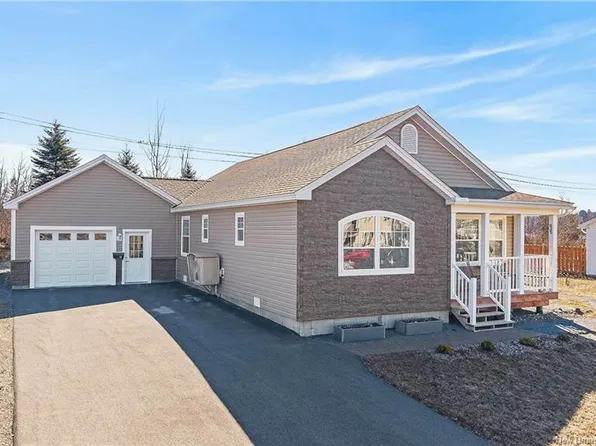 10 River St, Saint Stephen, NB E3L 3H8