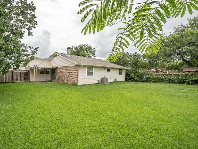 13402 T C Jester Blvd — Photo 17