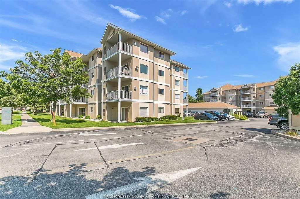 2 bed, 2.0 bath, $2,200 — Photo 3