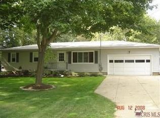 1051 Hillcrest Dr, Tallmadge, OH 44278