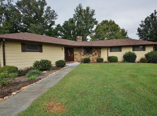 206 Twin Chimneys Dr, Wirtz, VA 24184