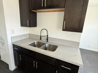 10705 S Figueroa St APT 7, Los Angeles, CA 90061