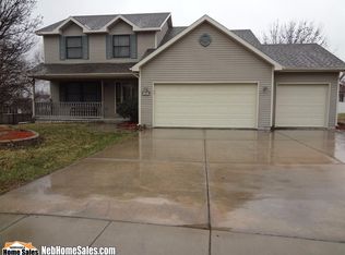 2500 N 82nd Ct, Lincoln, NE 68507
