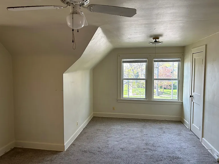 16700 Clifton Blvd #3 — Photo 6