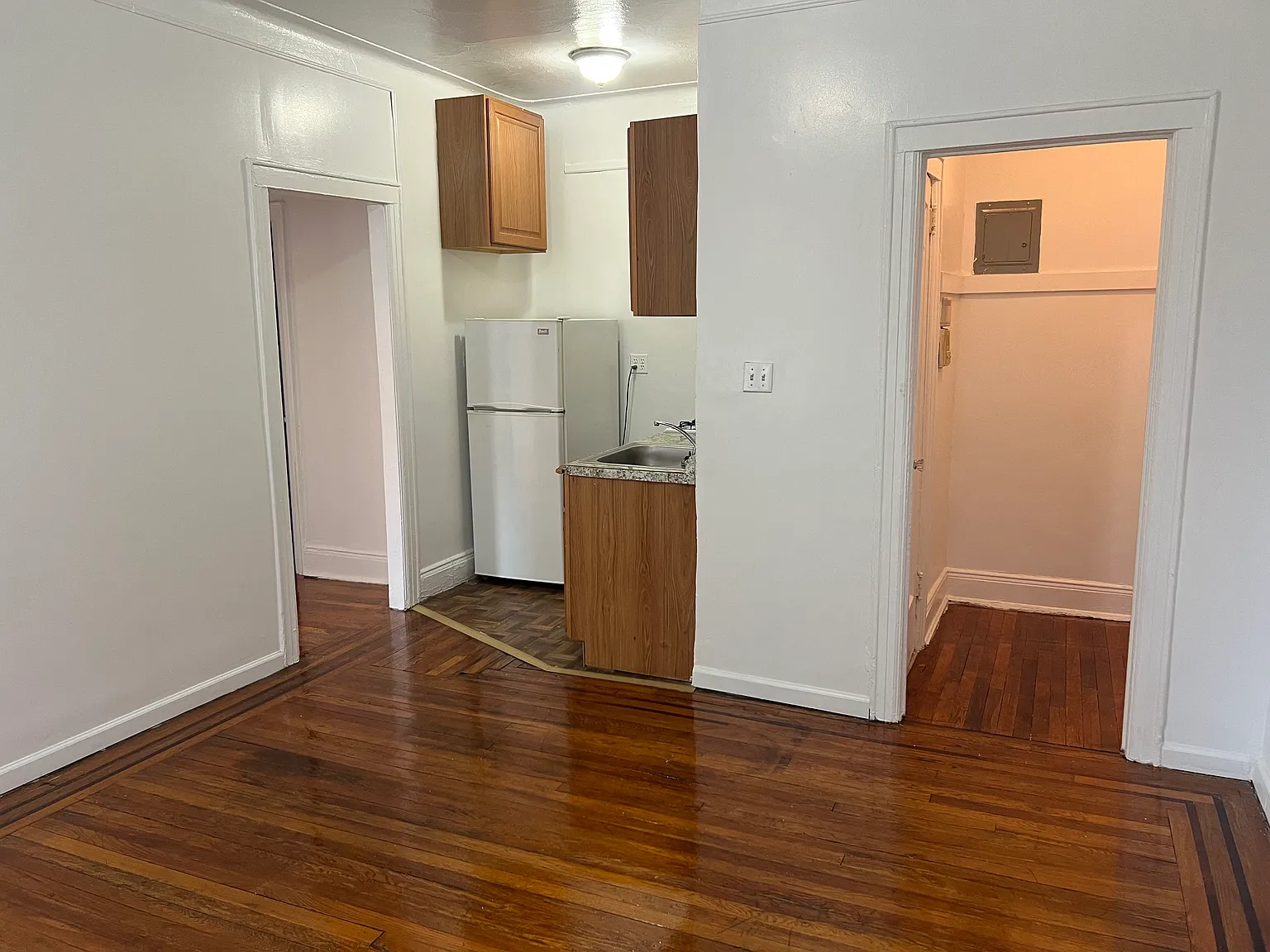 1 bed, $1,999 — Photo 2