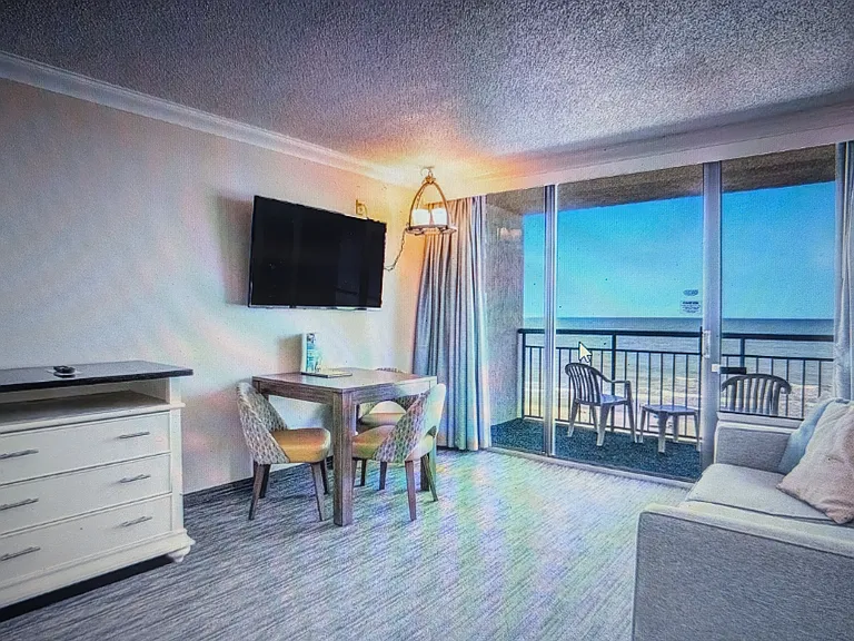 1105 S Ocean Blvd — Photo 16