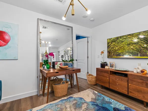 41 Beacon Avenue image 5 of 21