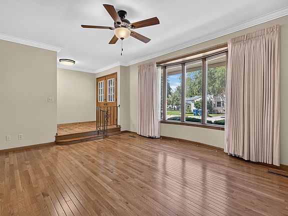2nd image of 413 Price St