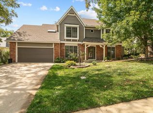 4512 Cedar Ridge Ct, Lawrence, KS 66049