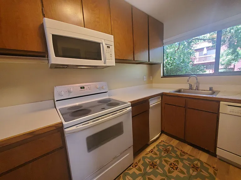 1717 Novato Blvd #10 — Photo 9