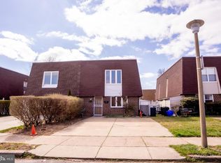 9828 Bonner St, Philadelphia, PA 19115