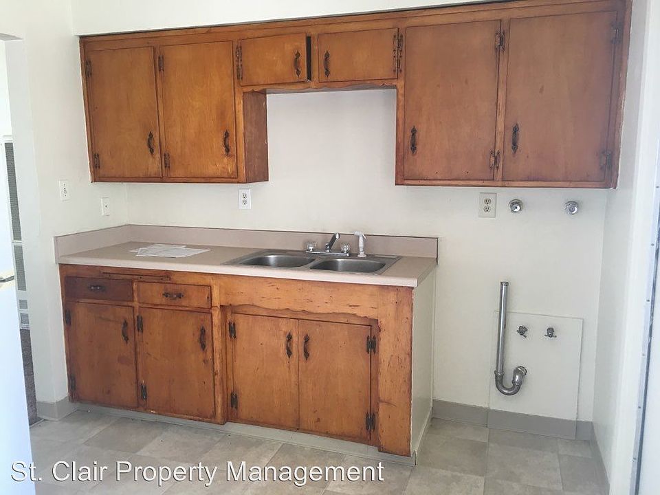 2nd image of 525 Douglas St APT E