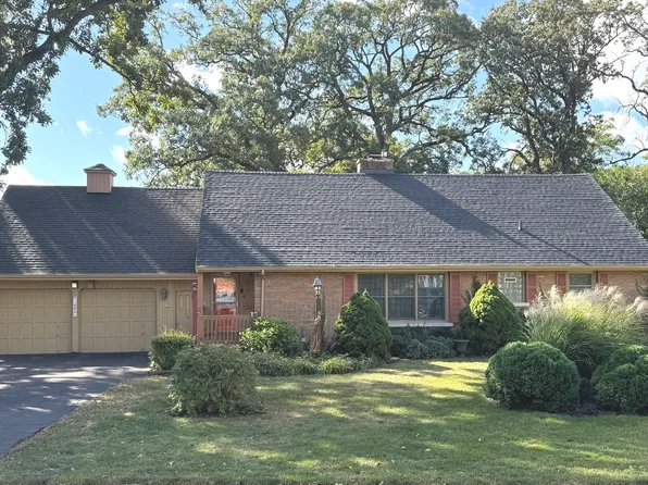 1686 E Bourbonnais St, Kankakee, IL 60901