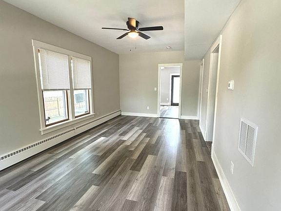 3rd image of 328 Blaine St