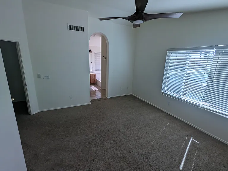 2682 S Santa Anna St — Photo 15