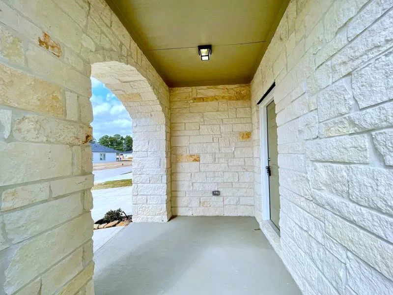 3 bed, 2.5 bath, 1570 sqft, $1,950 — Photo 4