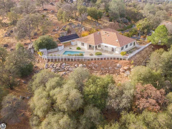 18400 Lambert Lake Rd, Sonora, CA 95370