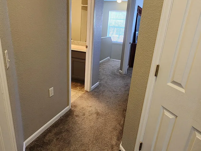 1493 Red Peak Dr — Photo 27