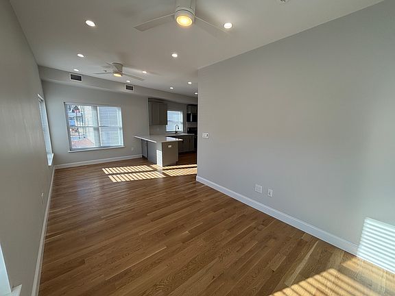 2nd image of 173 Valley St Floor 2