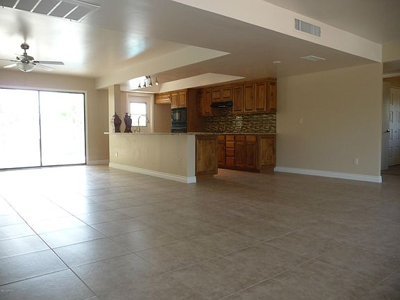 3rd image of 4111 W Tierra Buena Ln