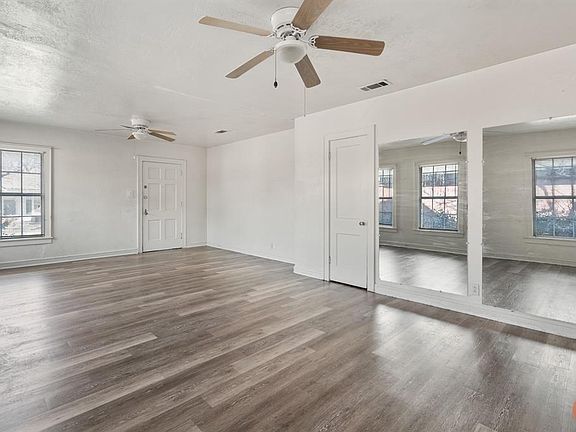 5th image of 1305 Durham Ave