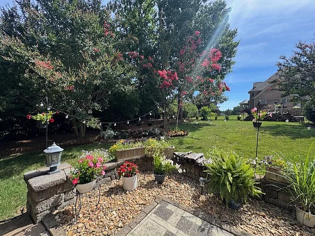 11253 Home Place Ln — Photo 32