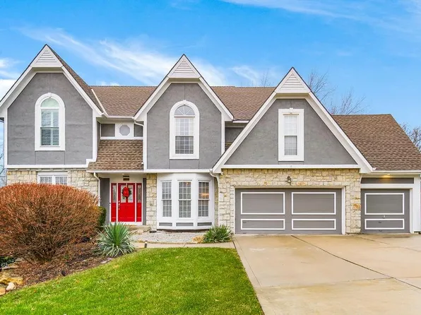 5624 Widmer Rd, Shawnee, KS 66216
