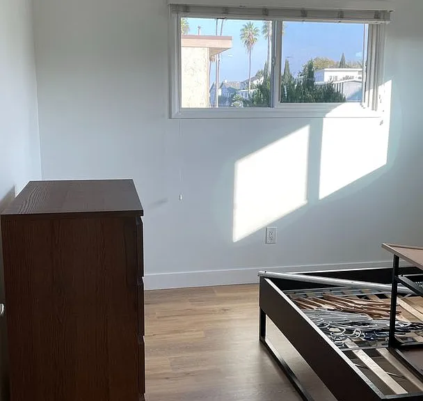 1401 Manhattan Beach Blvd — Photo 10