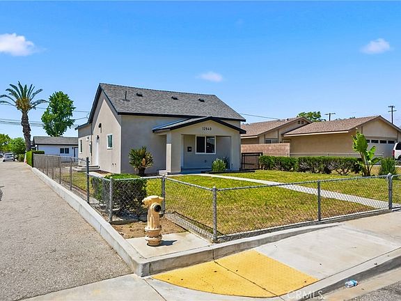 4th image of 12940 4th St