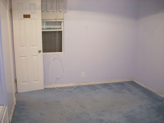 5th image of 9415 Clovis Ave