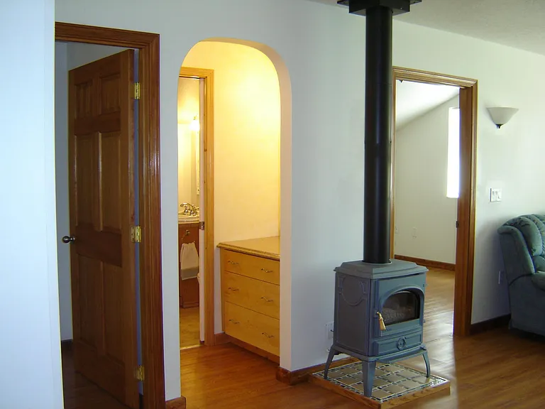825 Red Cloud Rd — Photo 3