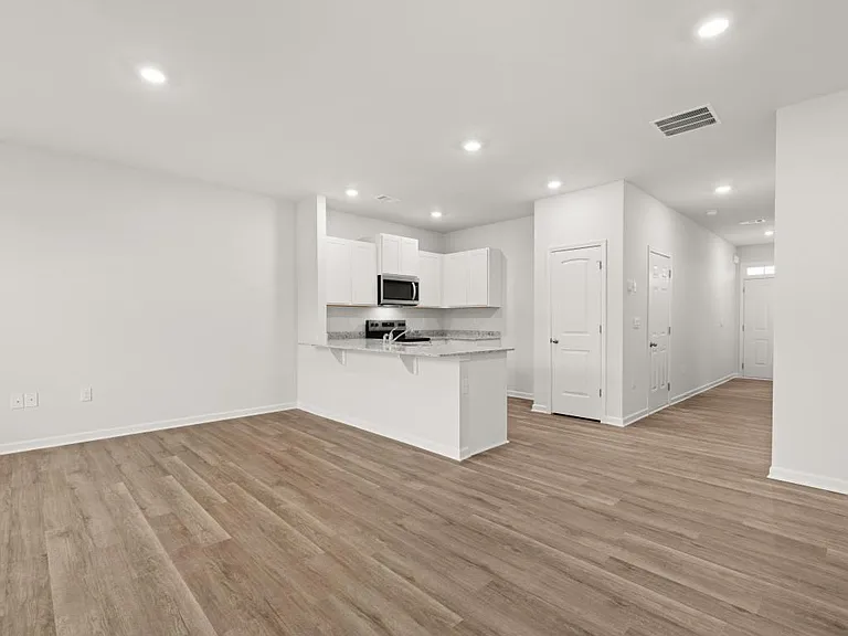 5976 Skylar Dr — Photo 22
