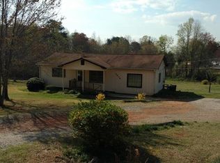 2936 Peniel Rd, Tryon, NC 28782