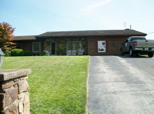 101 E Stovall Ln, Grayson, KY 41143