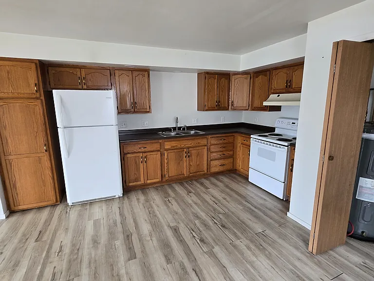 1324 W Main St #A — Photo 3