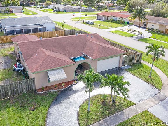 5th image of 9370 NW 24th St
