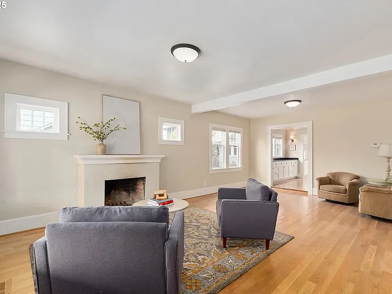 1545 Villard St — Photo 5