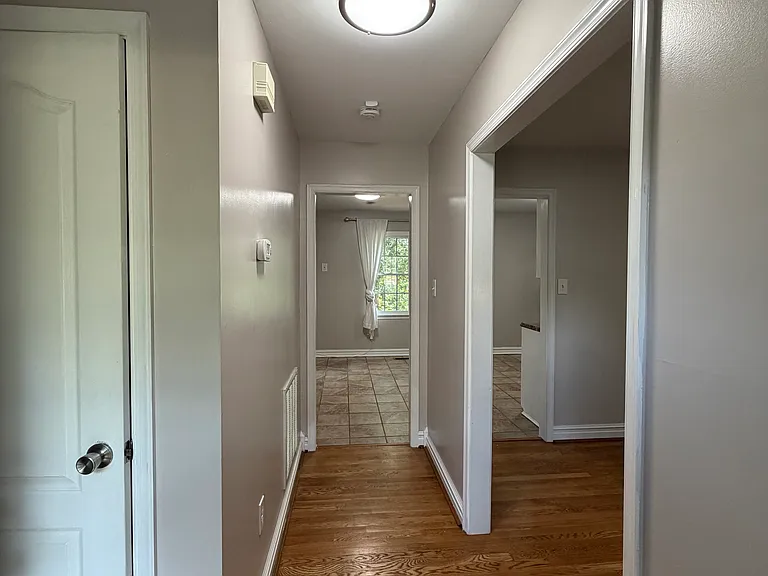 1507 Southcreek Dr — Photo 4