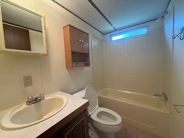 133 Patricia Ln — Photo 17