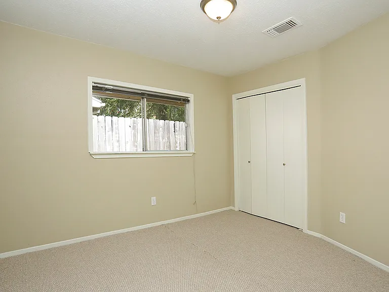 12706 Monaco Rd — Photo 9