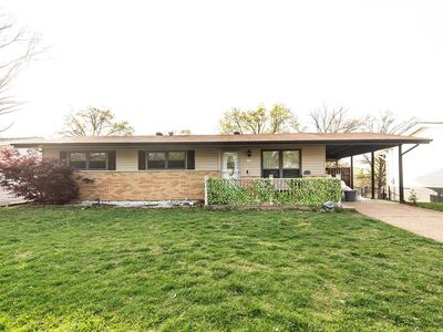 4437 Thicket Dr, Saint Louis, MO, 63129