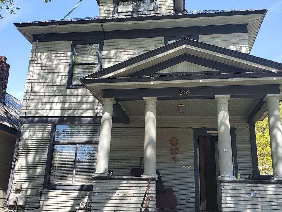 1st image of 209 Cypress St APT B