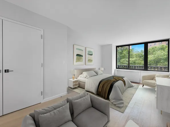 408 East 92nd Street 03A image 2 of 7