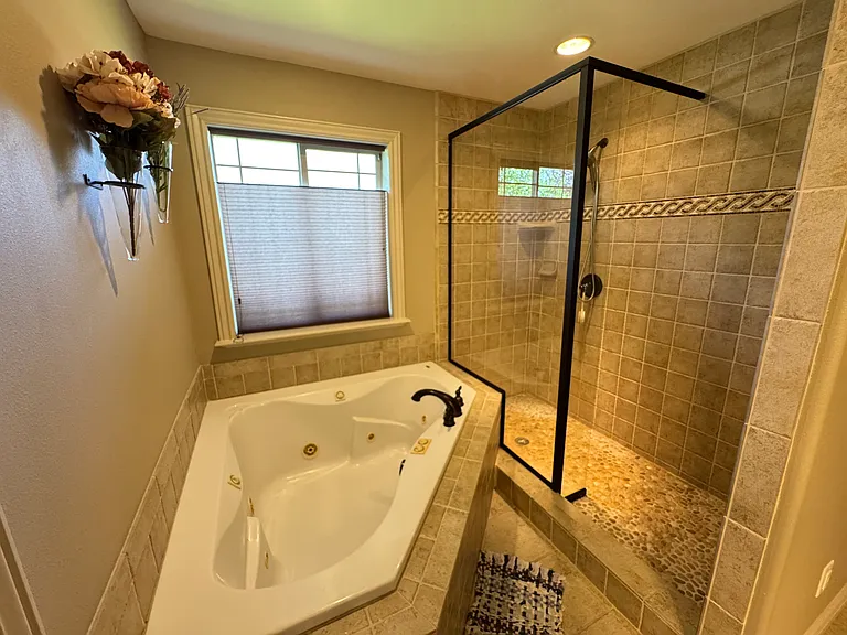 4800 Pevero Dr — Photo 9