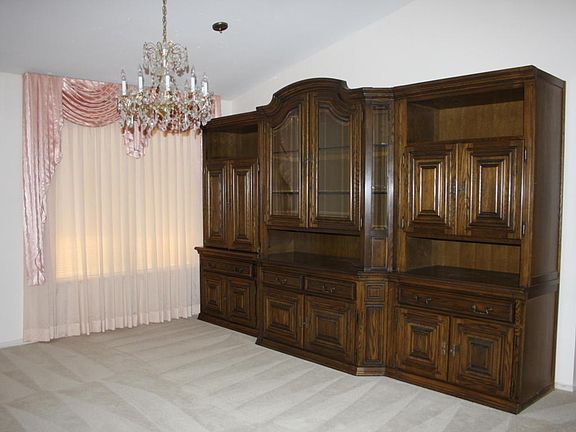 Formal Dinning Room