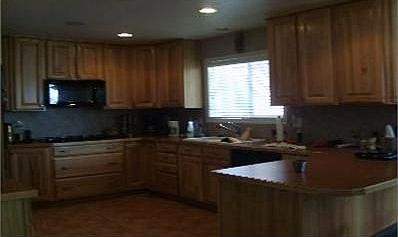 2nd image of 858 Pawnee St