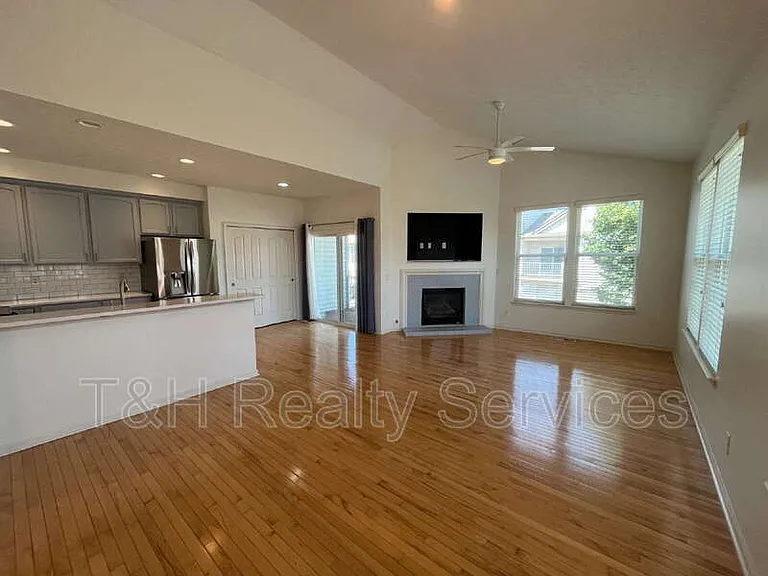 12691 Leah Ln — Photo 6