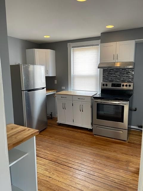1st image of 87-89 Wilson Ave #2