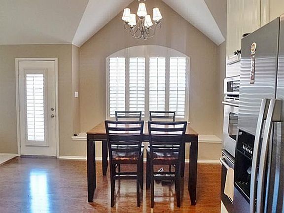 5th image of 2029 Londonderry Dr